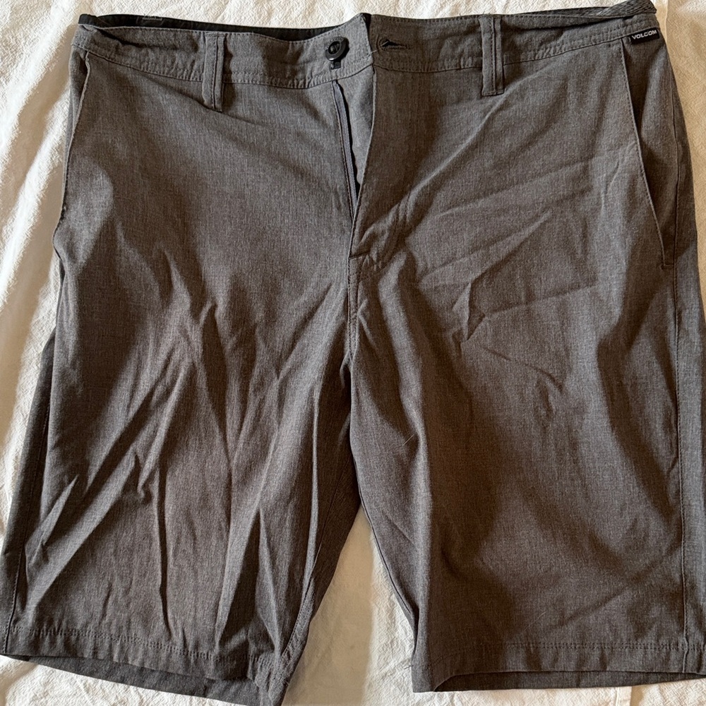 Volcom Charcoal Flat Front Shorts size 34.